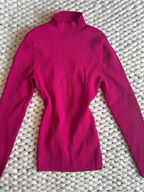 Babaton Tops - Babaton Ribbed Mock Neck Top - Fuchsia Pink